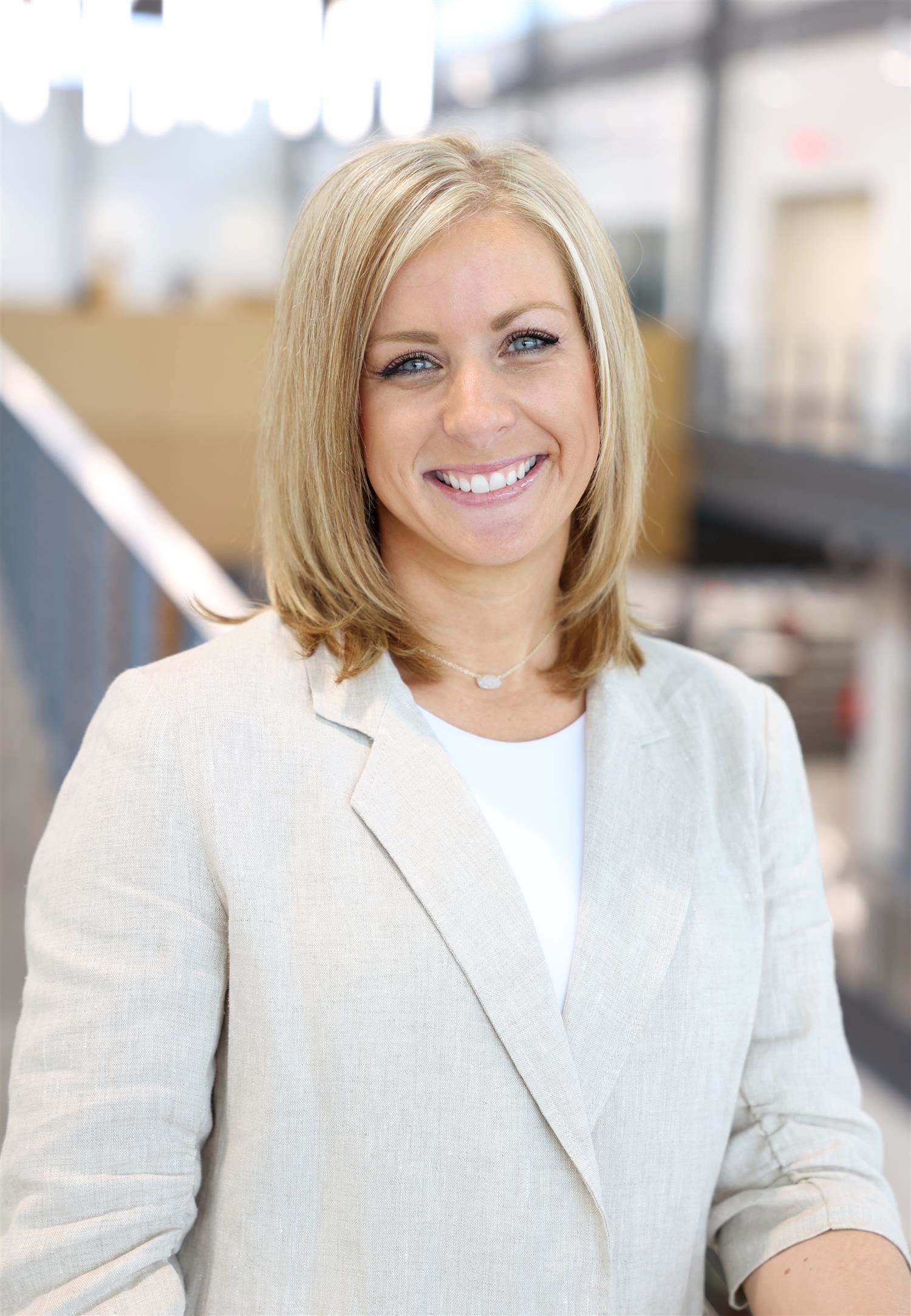  Emily Vallandingham Headshot